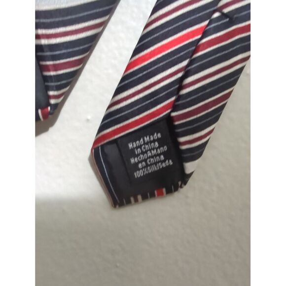 Croft & Barrow Mens Silk Red Black White Stripes Necktie‎ - Picture 5 of 5